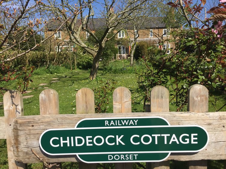 chideock cottage outside